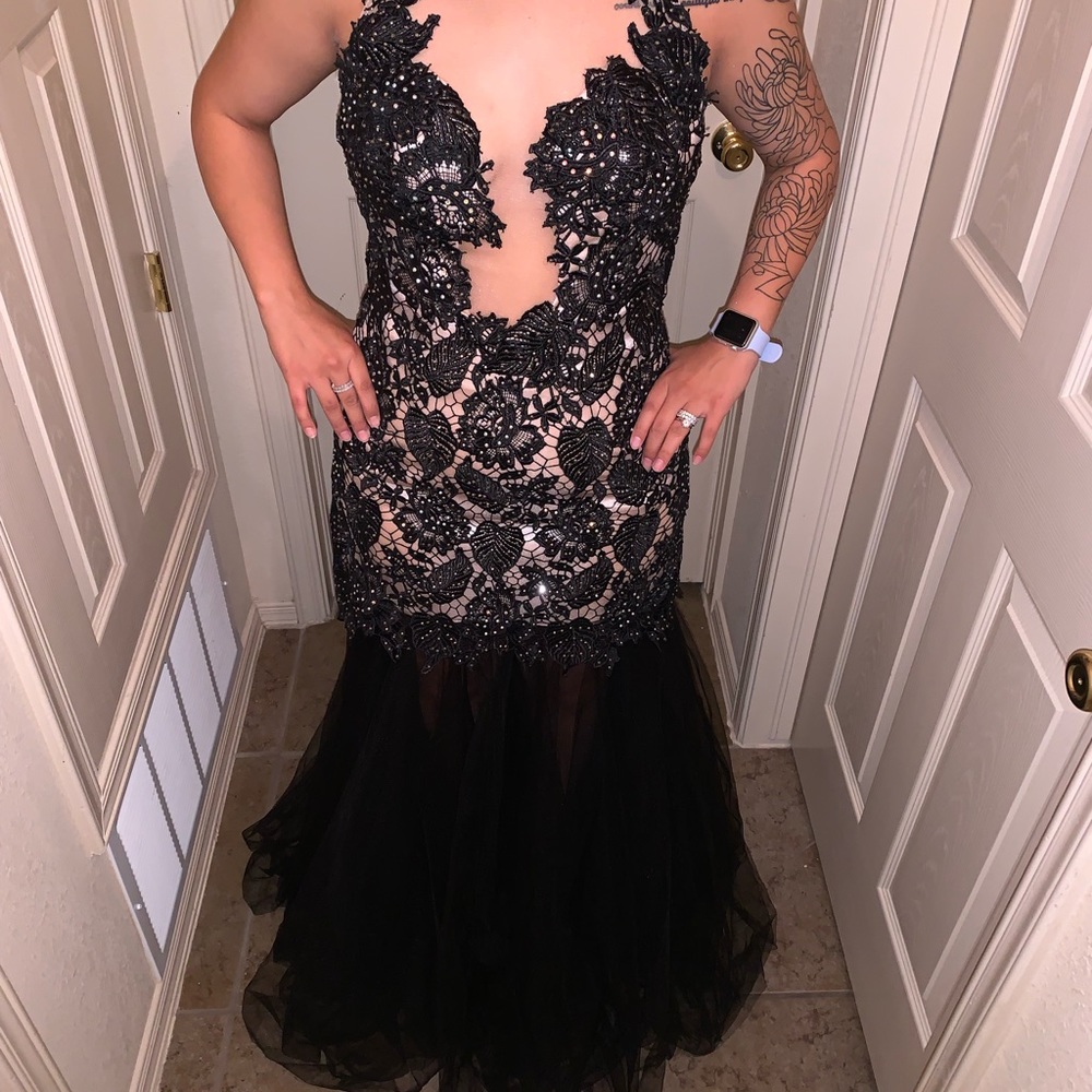 Black prom dress